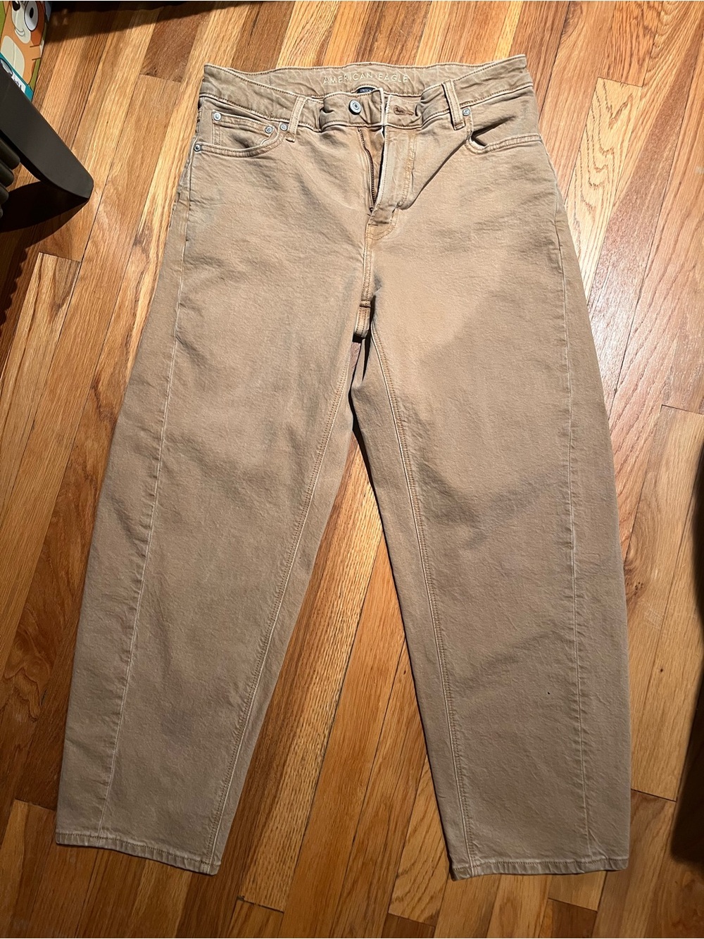 American Eagle Outfitters Boyfriend Jeans — Light Tan